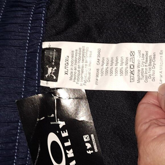 Oakley Mens Board Shorts NWT - Picture 5 of 8